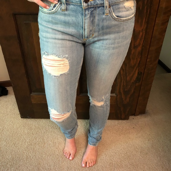 Joe’s Jeans - Light wash ripped skinny ankle - Picture 2 of 9